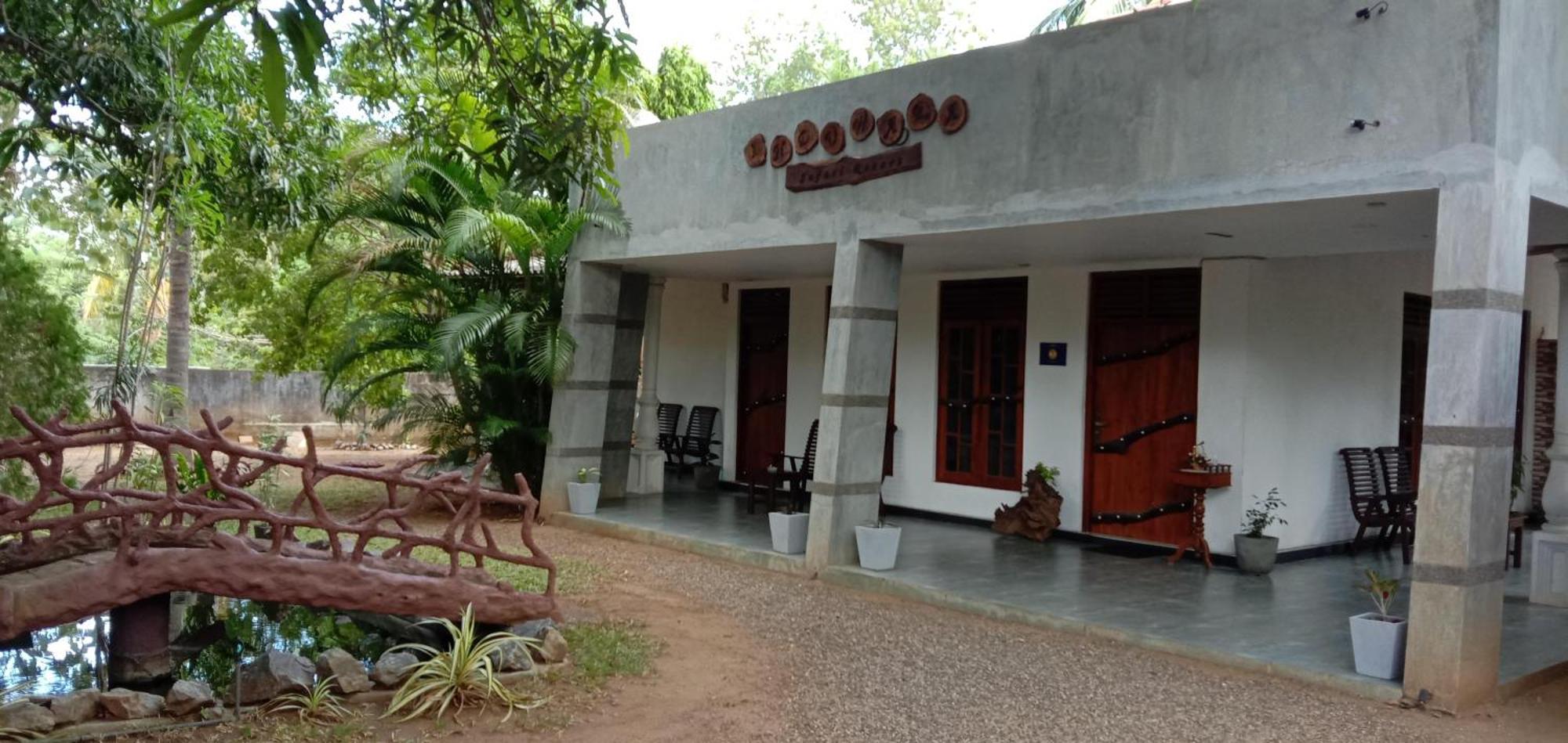 Induwara Safari Resort Удавалаве Екстер'єр фото