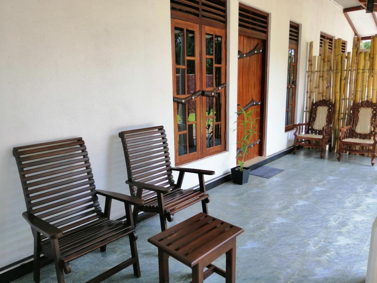 Induwara Safari Resort Удавалаве Екстер'єр фото